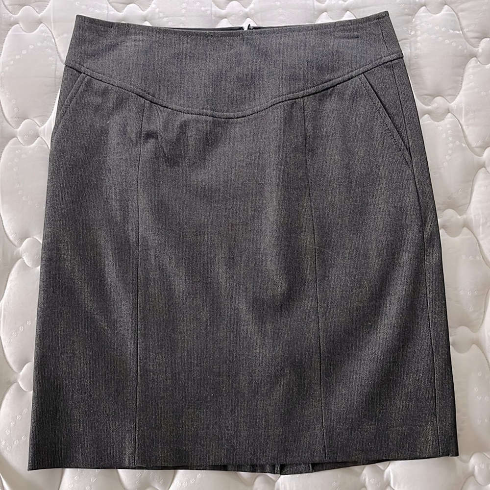 Banana Republic EUC pencil skirt 8 back zipper and pockets